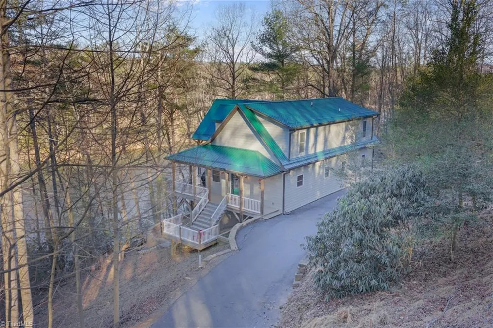 490 Blue Heron Lane Wilkesboro, NC 28697