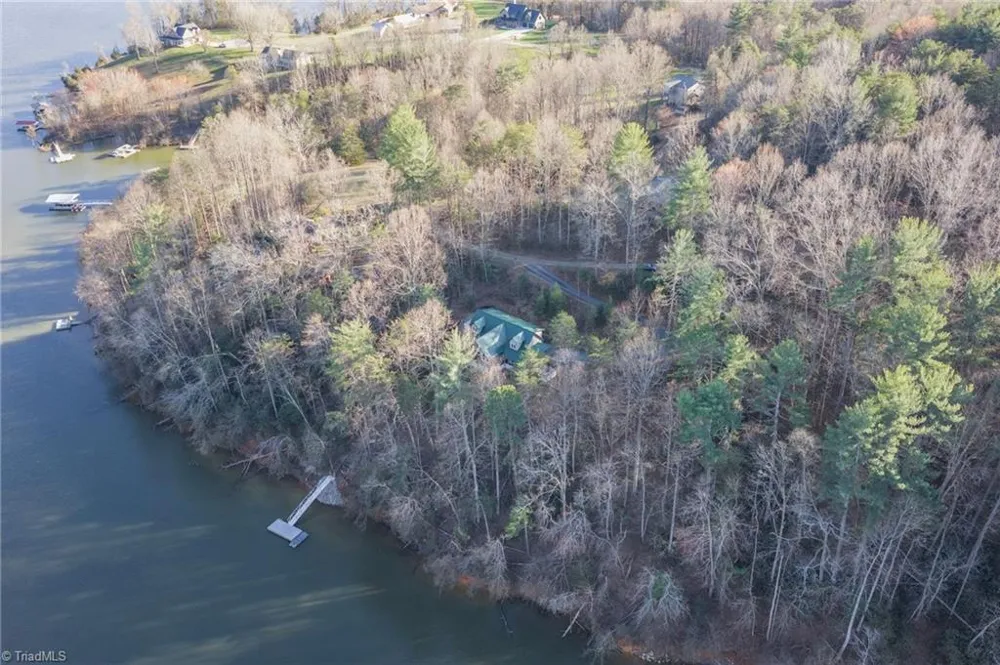 490 Blue Heron Lane Wilkesboro, NC 28697