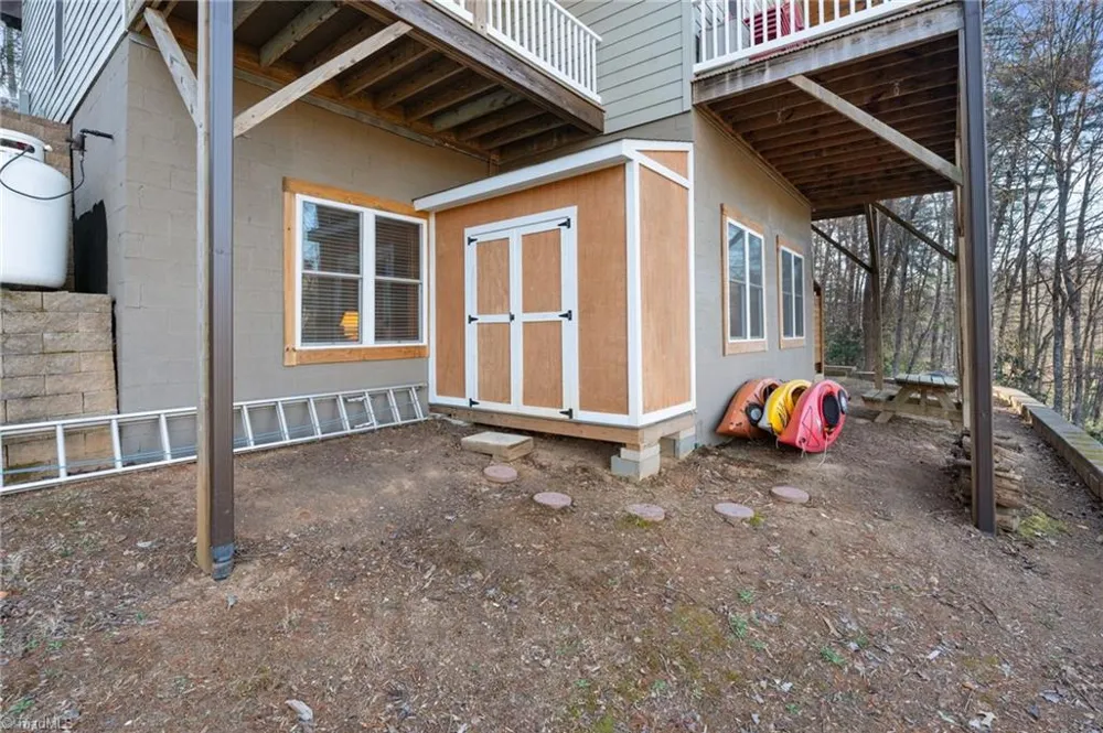 490 Blue Heron Lane Wilkesboro, NC 28697