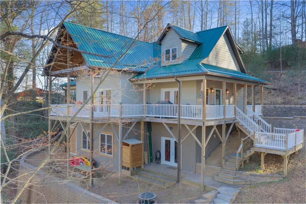490 Blue Heron Lane Wilkesboro, NC 28697