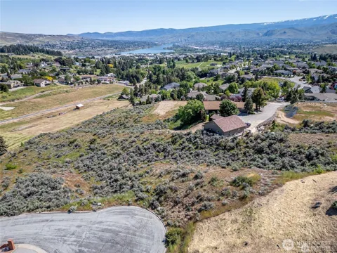 315 Mahogany Lane
