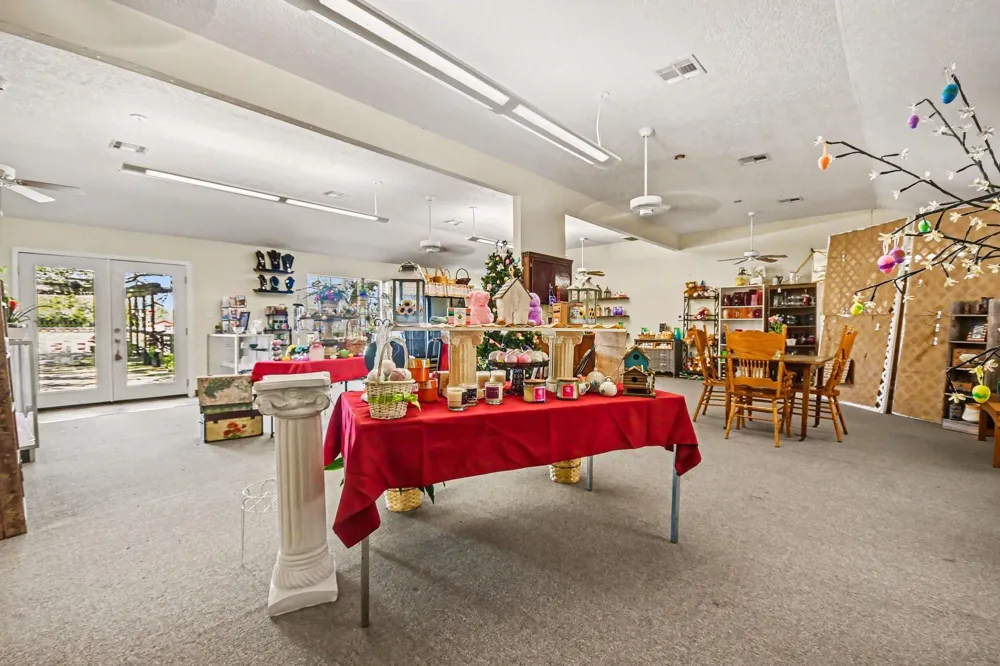 810 Miller Anahuac, TX 77514