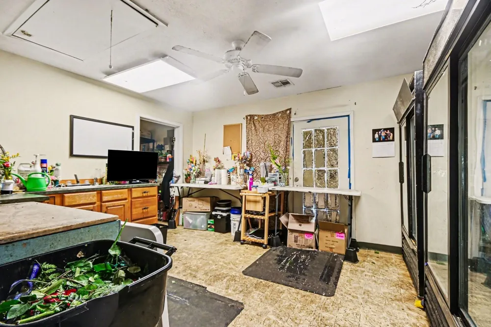 810 Miller Anahuac, TX 77514