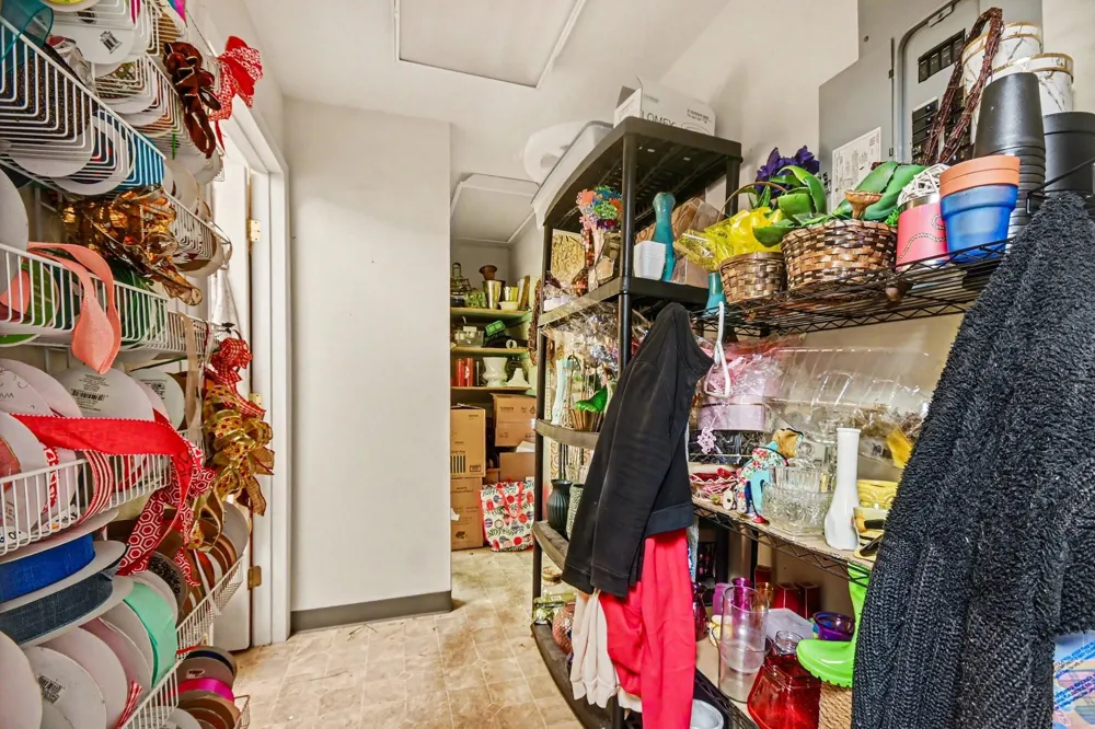 810 Miller Anahuac, TX 77514