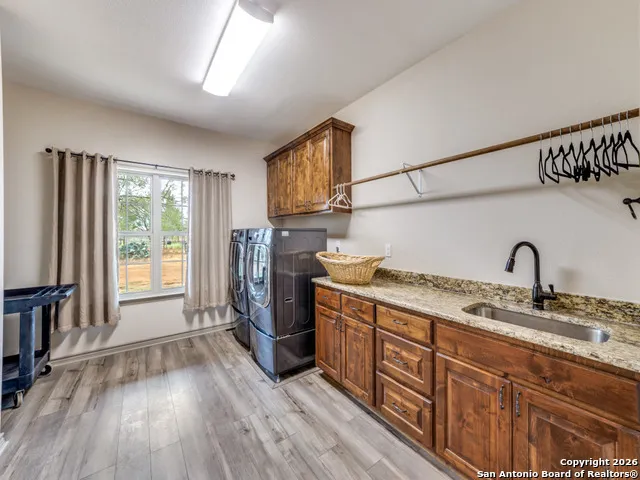 6472 Bluntzer Rd Jourdanton, TX 78026