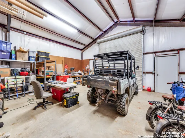 6472 Bluntzer Rd Jourdanton, TX 78026