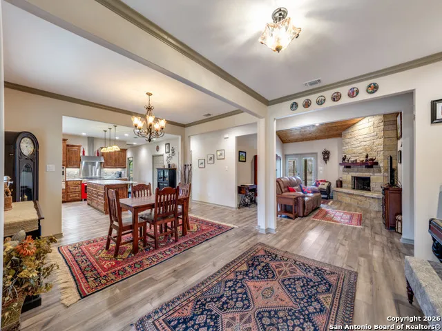 6472 Bluntzer Rd Jourdanton, TX 78026