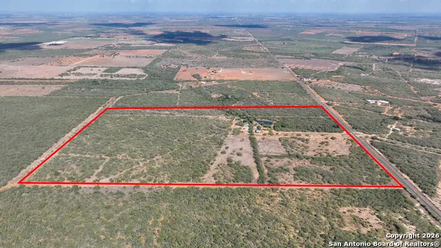 6472 Bluntzer Rd Jourdanton, TX 78026