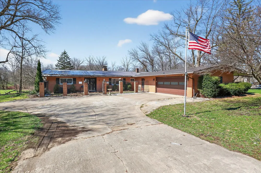 70506 Sunrise Drive Ontwa Township, MI 49112