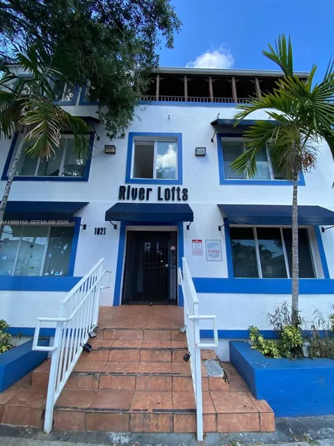 1021 NW 3rd st #305