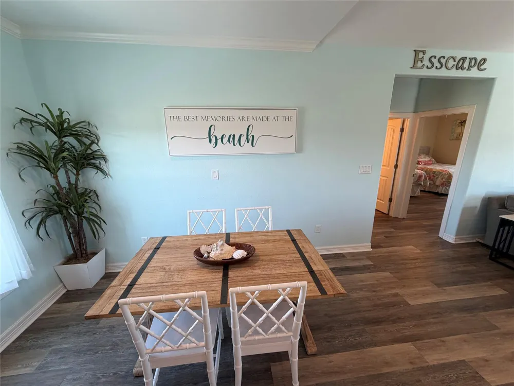 926 Surfside Drive Crystal Beach, TX 77650