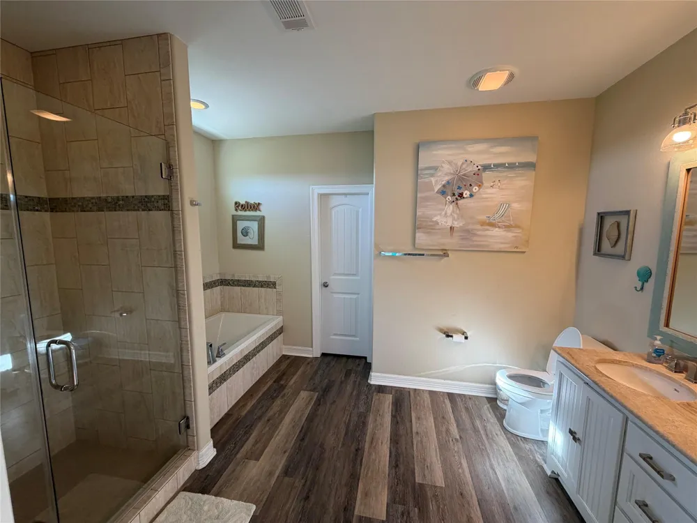 926 Surfside Drive Crystal Beach, TX 77650