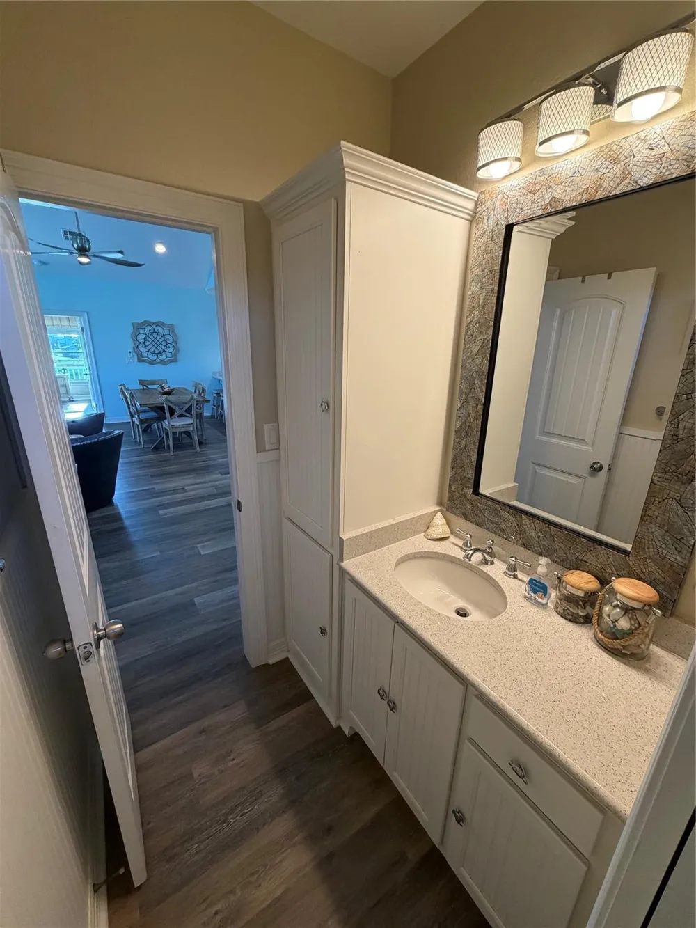 926 Surfside Drive Crystal Beach, TX 77650