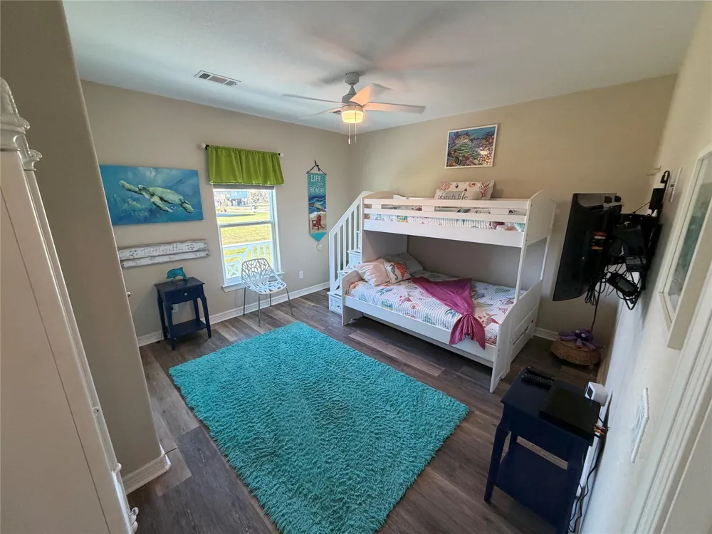 926 Surfside Drive Crystal Beach, TX 77650