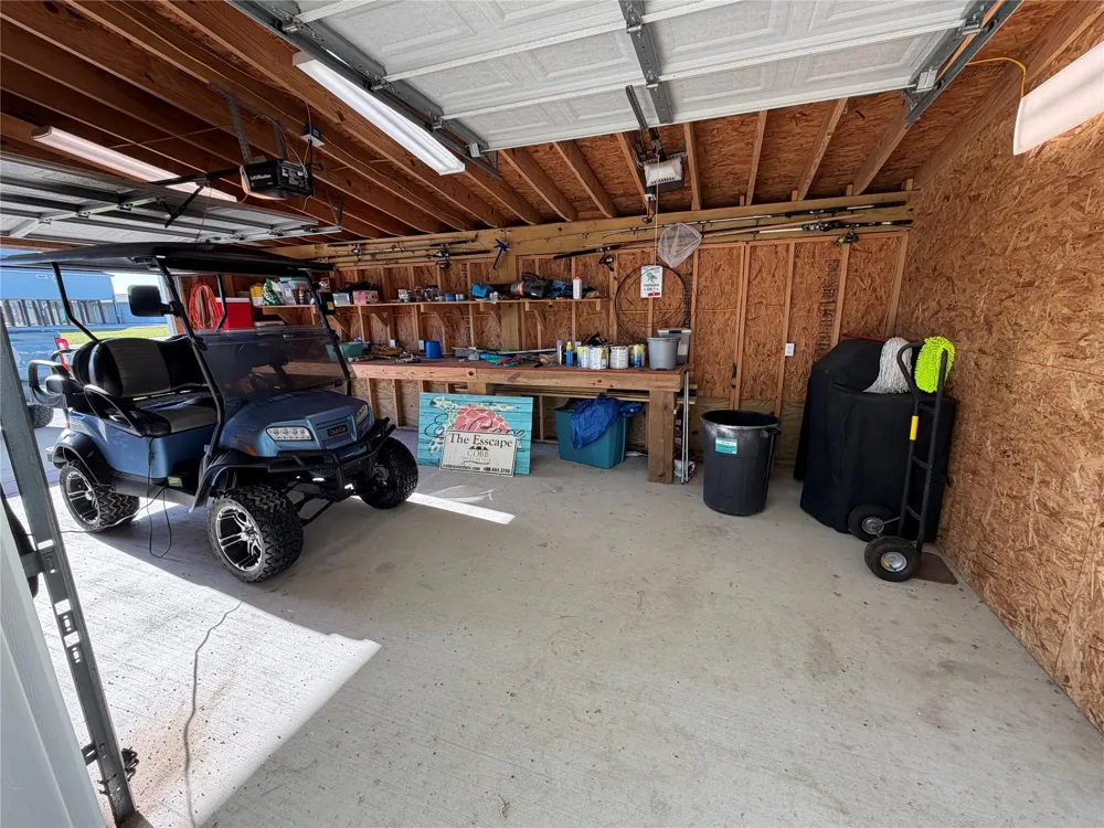 926 Surfside Drive Crystal Beach, TX 77650