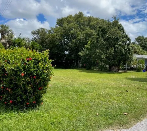 6721 10TH AVENUE TERRACE S South Pasadena, FL 33707