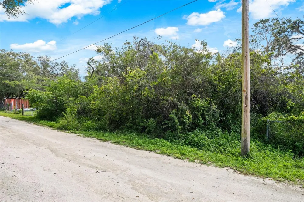 3241 TAFFETA STREET Dade City, FL 33523