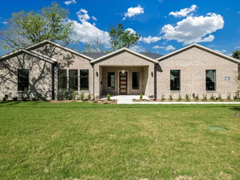 1507 Elk Creek Road