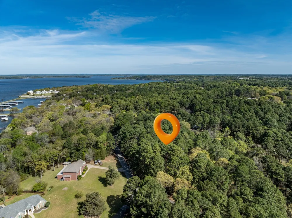 18591 Lazy Lane Flint, TX 75762