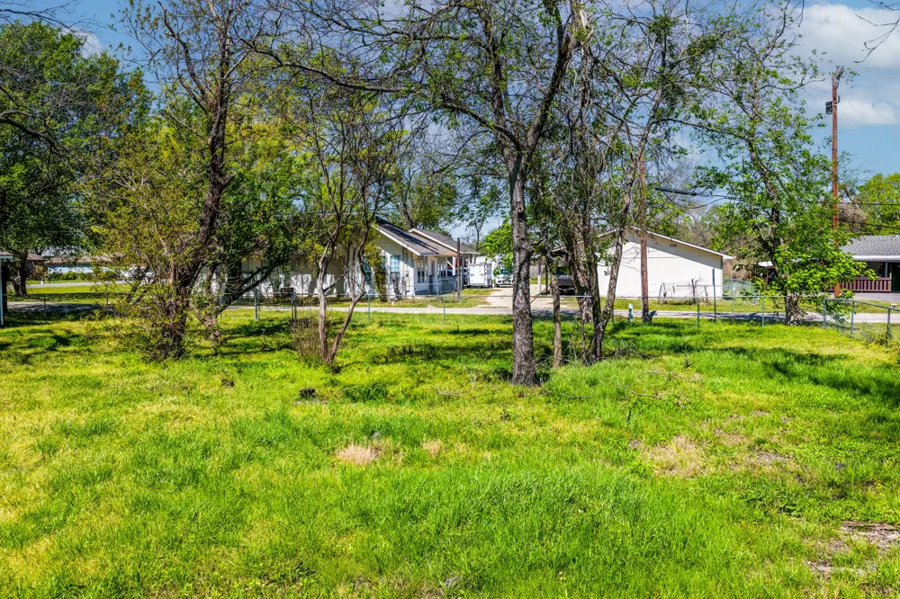 201 S 4th Street Crandall, TX 75114