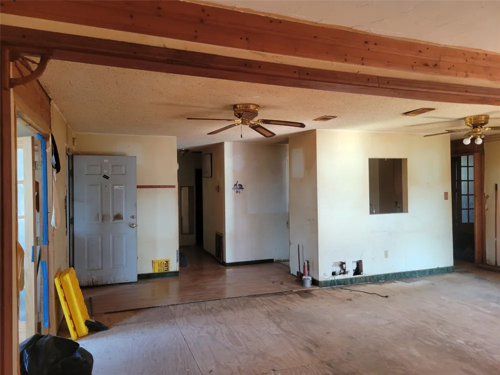 2371 Live Oak Drive May, TX 76857
