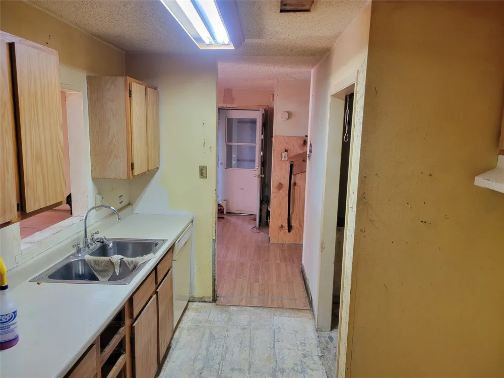 2371 Live Oak Drive May, TX 76857