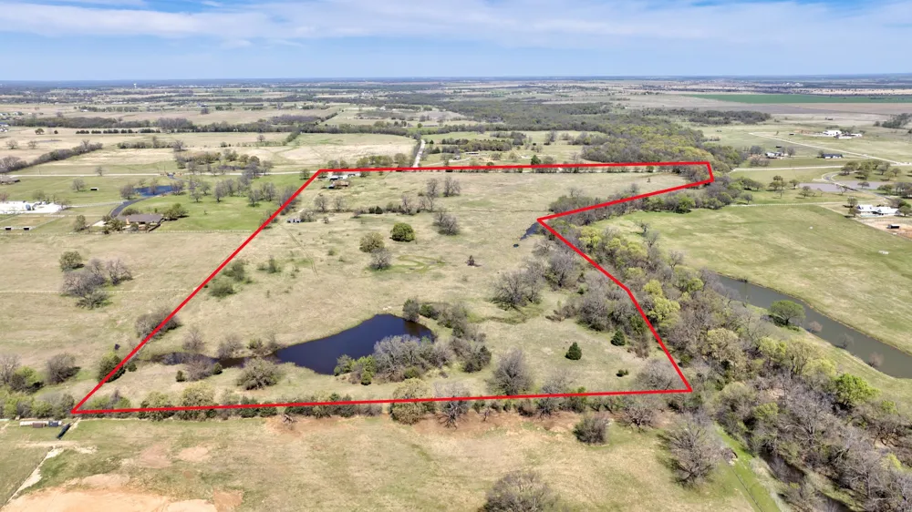 12592 Friendship Road Pilot Point, TX 76258