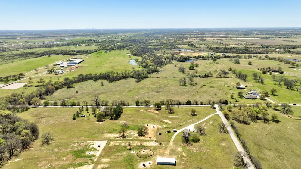 12592 Friendship Road Pilot Point, TX 76258