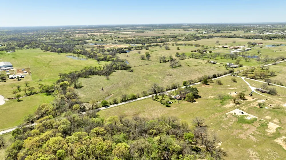 12592 Friendship Road Pilot Point, TX 76258