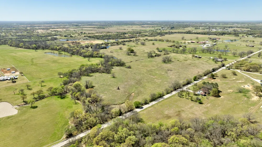 12592 Friendship Road Pilot Point, TX 76258