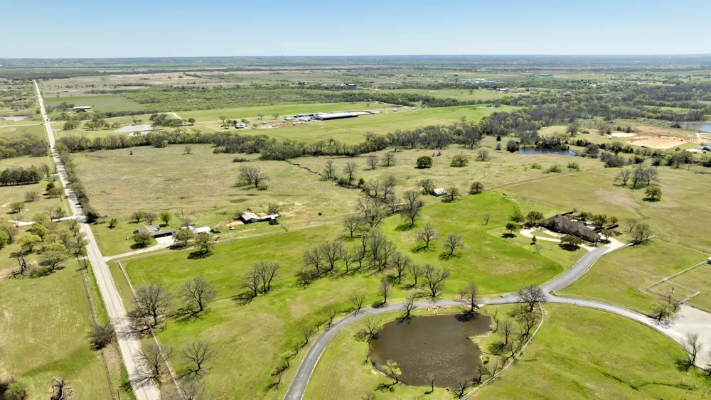 12592 Friendship Road Pilot Point, TX 76258