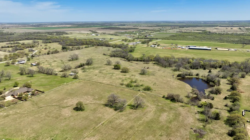 12592 Friendship Road Pilot Point, TX 76258
