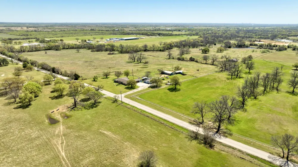 12592 Friendship Road Pilot Point, TX 76258