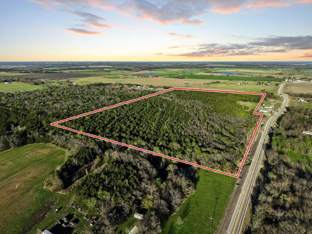 County Road 4617 Wolfe City, TX 75496