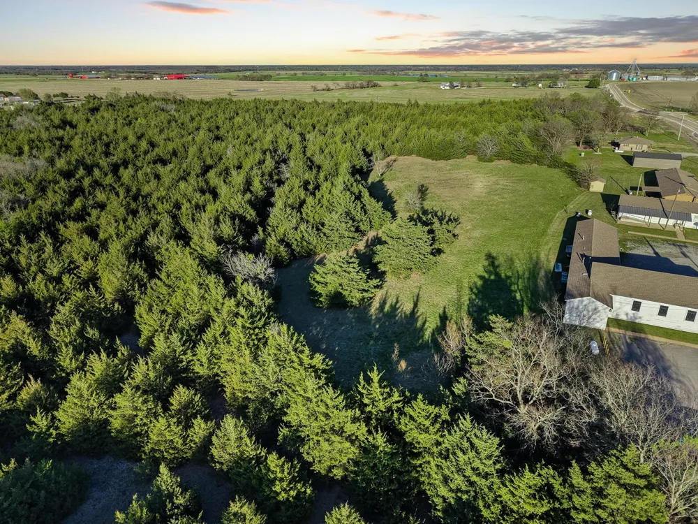 County Road 4617 Wolfe City, TX 75496