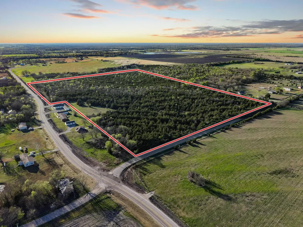 County Road 4617 Wolfe City, TX 75496