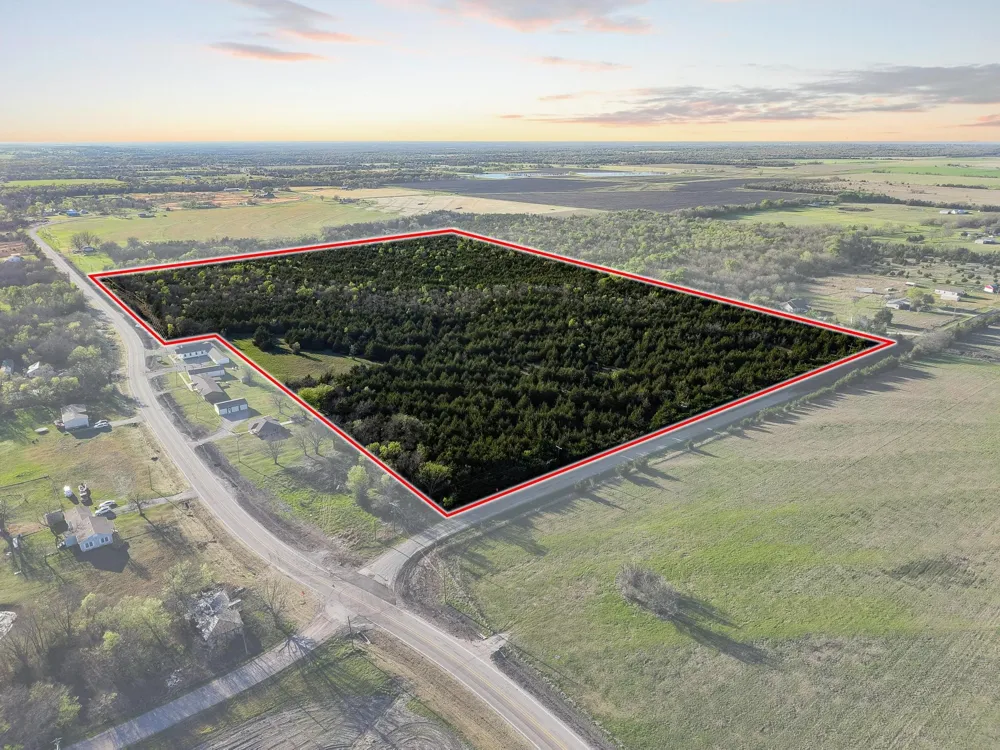 County Road 4617 Wolfe City, TX 75496
