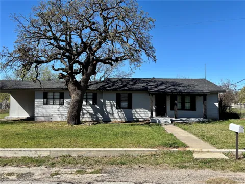 607 Baylor Street