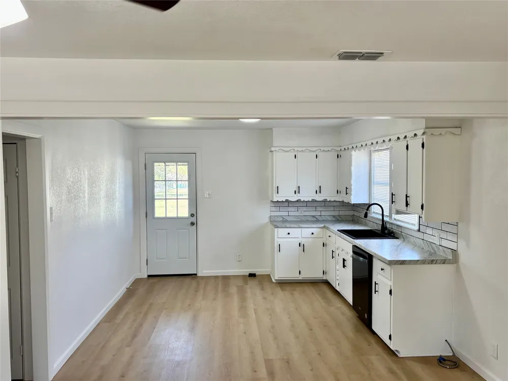 607 Baylor Street Nocona, TX 76255