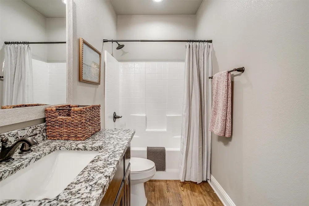 2700 James Granbury, TX 76049