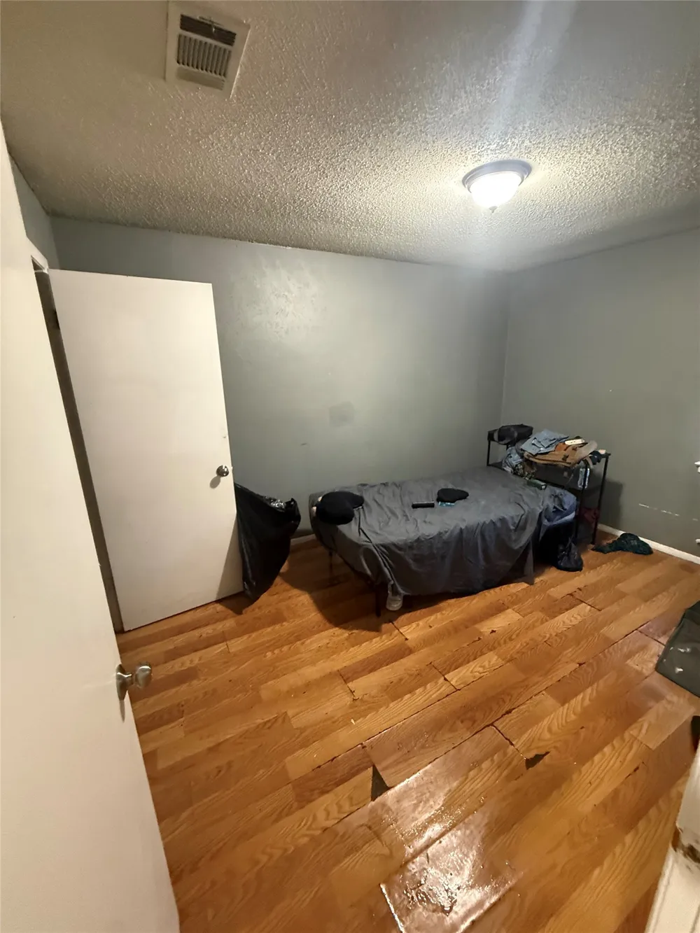 6036 Harrison Way Watauga, TX 76148