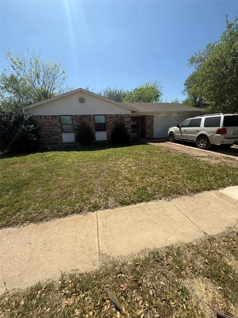 6036 Harrison Way Watauga, TX 76148