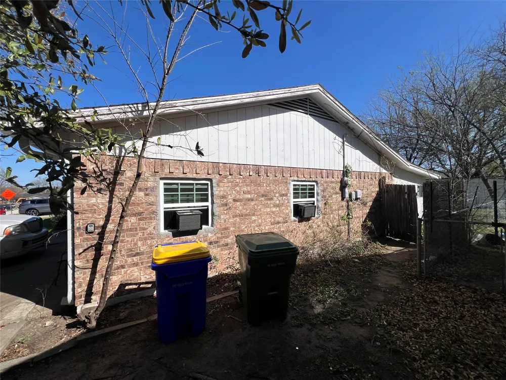 6036 Harrison Way Watauga, TX 76148