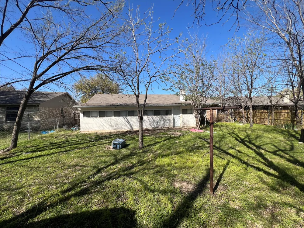 6036 Harrison Way Watauga, TX 76148