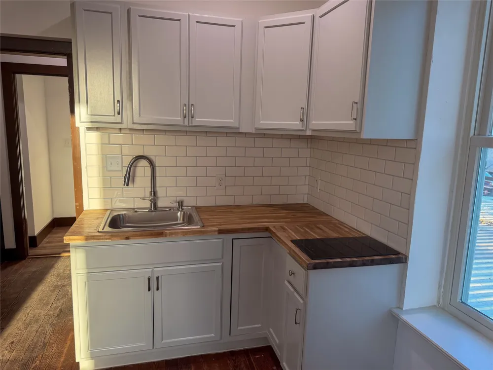 107 E Stone Street #B Collinsville, TX 76233