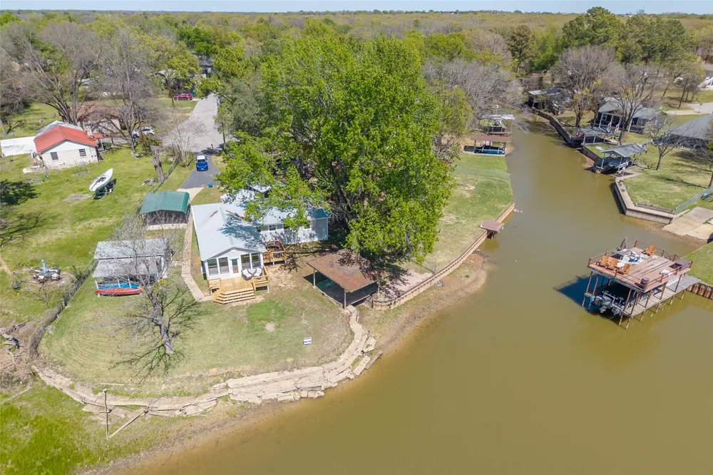 117 Joy Lane Gun Barrel City, TX 75156