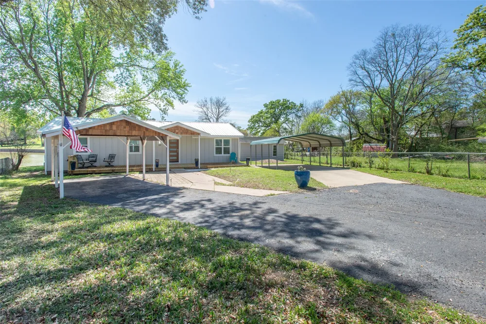 117 Joy Lane Gun Barrel City, TX 75156