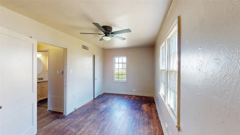 1202 Grant Brady, TX 76825