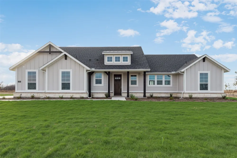 1230 County Road 200 Valley View, TX 76272