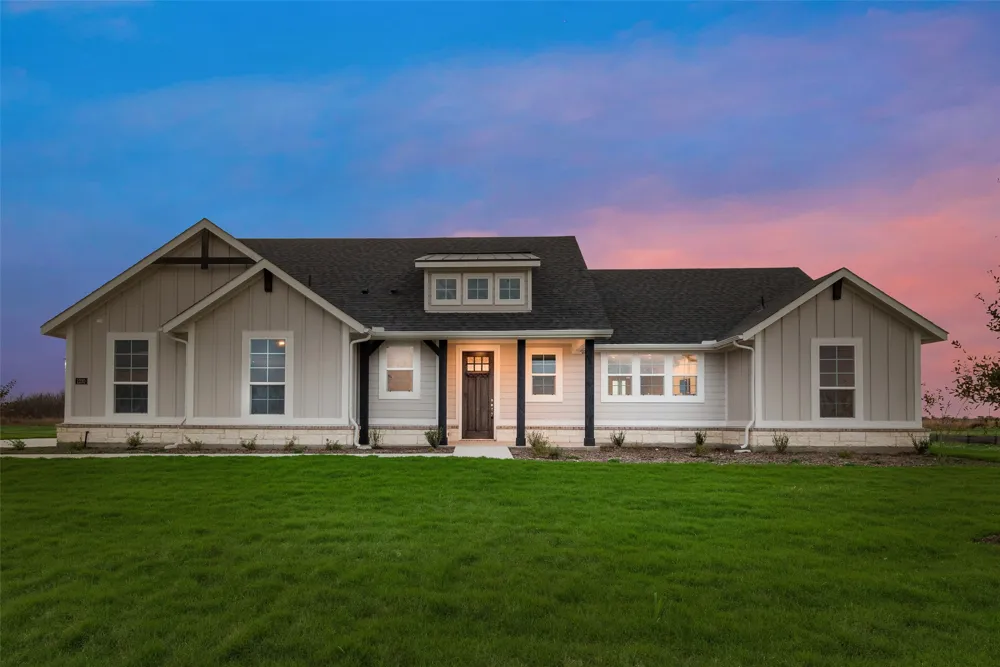 1230 County Road 200 Valley View, TX 76272